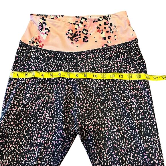 Nanette Lepore Workout leggings, with multi color dot design, size small - Picture 5 of 8